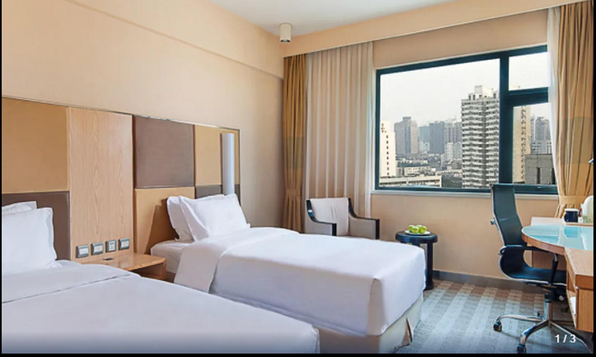 Holiday Inn Express Zhengzhou Zhongzhou By Ihg Экстерьер фото