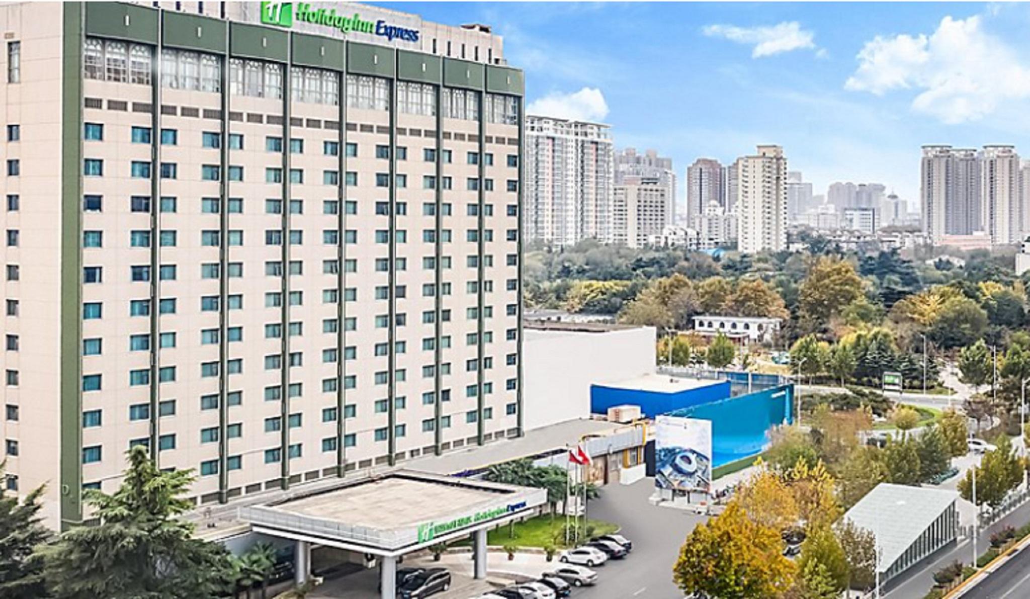 Holiday Inn Express Zhengzhou Zhongzhou By Ihg Экстерьер фото