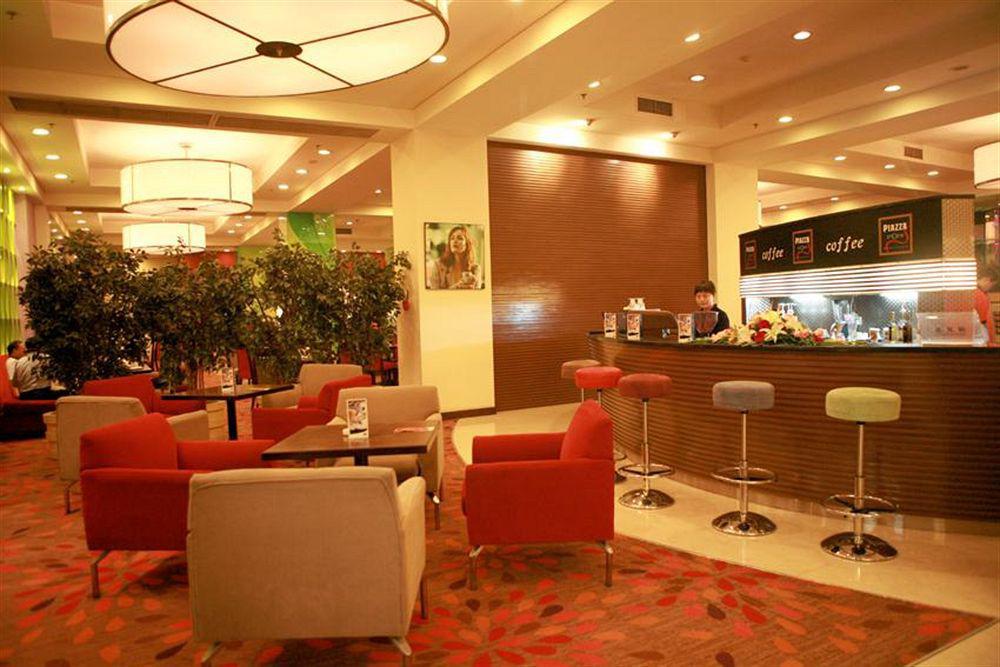Holiday Inn Express Zhengzhou Zhongzhou By Ihg Ресторан фото